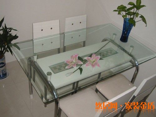 餐桌保養(yǎng)3