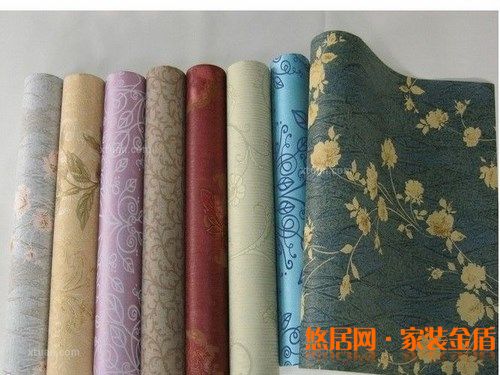 壁紙鋪貼注意點(diǎn)一：選擇透氣壁紙材料