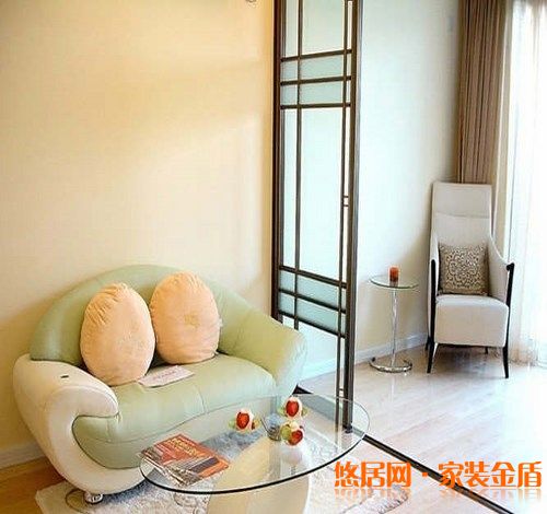 重慶裝修公司教你客廳沙發(fā)選購