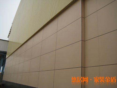 選用薄板瓷磚裝修的優(yōu)勢有哪些？  