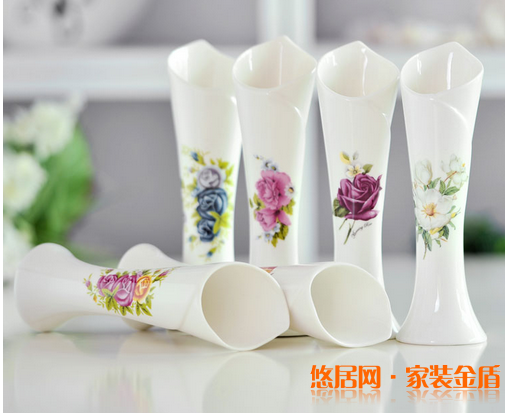 室內(nèi)花瓶顏色擺放