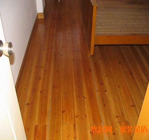 導(dǎo)致木地板起拱的原因有哪些？