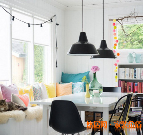 家裝飄窗設(shè)計(jì)時(shí)需要注意哪些