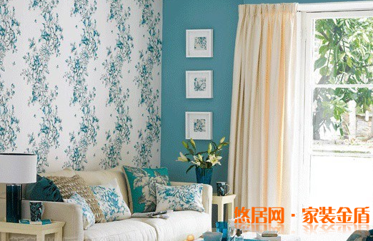 秋季壁紙防干裂的方法