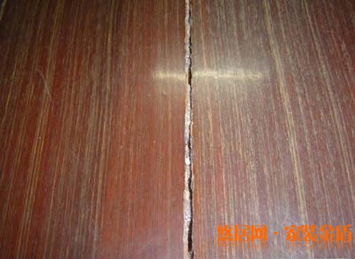 室內(nèi)裝修木地板的驗(yàn)收工作要做好