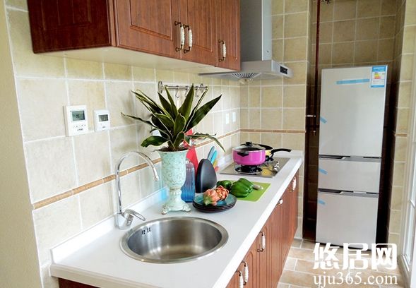 廚房臺(tái)面用什么材料好