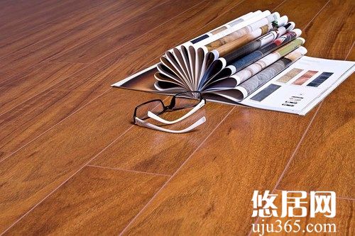 影響強(qiáng)化地板使用壽命的因素有哪些？
